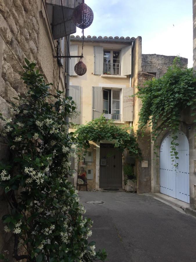 Le Lapin Blanc Lägenhet Saint-Rémy-de-Provence Exteriör bild